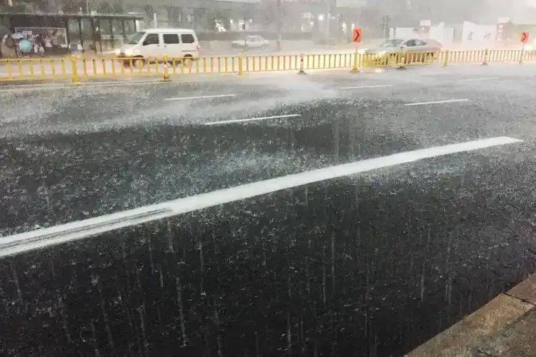 鹿岛鹿角 v 冈山绿雉_暴雨突袭山西！连下三天！明早上班族注意：8市大到暴雨+雷暴大风鹿岛鹿角 v 冈山绿雉，这些路段最危险！