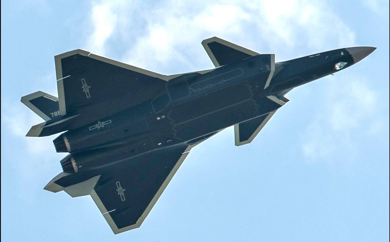 吉波 v 简沛斯_外媒疯传：伊朗最应该买的不是中国歼10C吉波 v 简沛斯，而是歼20，什么情况？