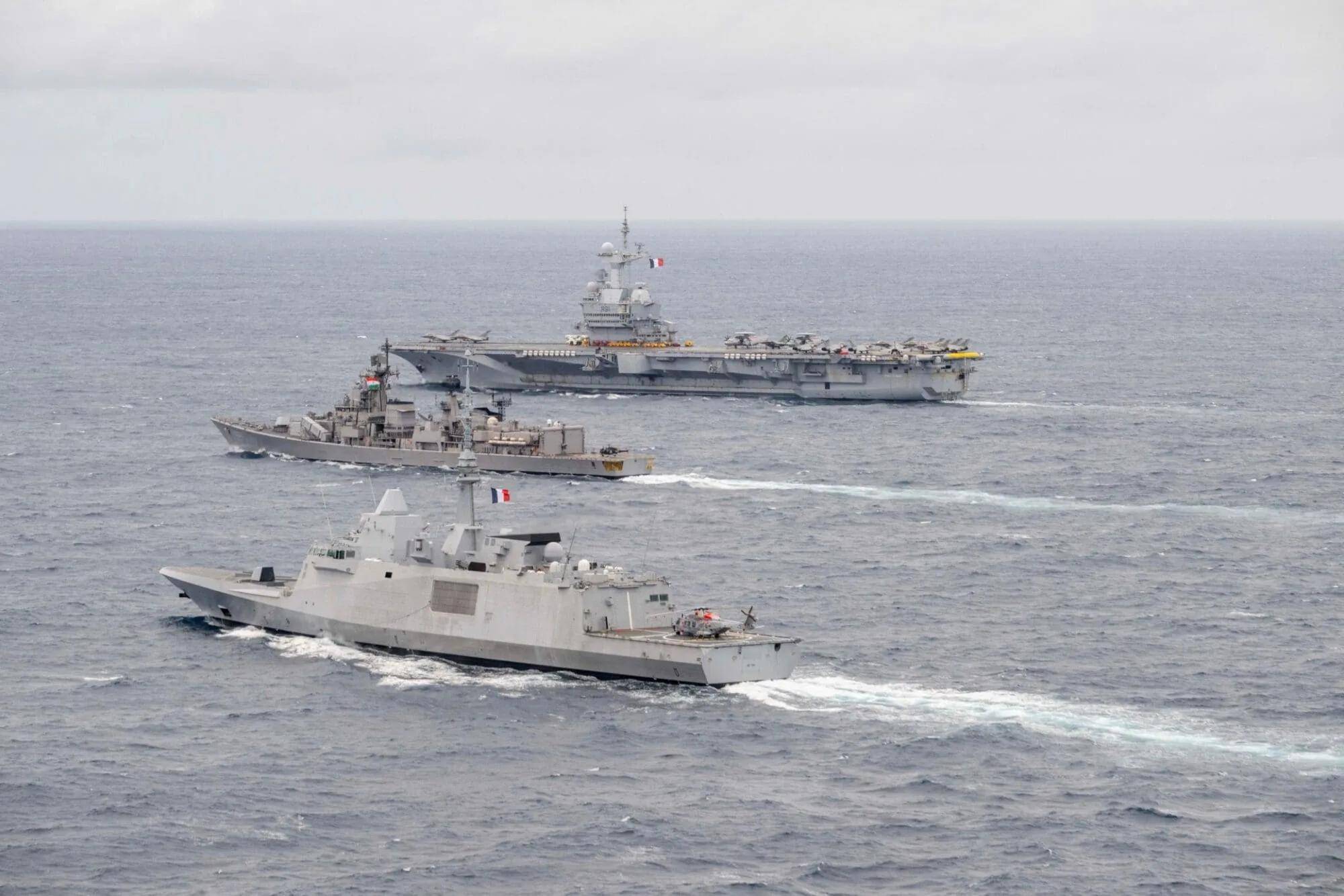 皇冠足球平台在哪里注册_448个垂发！055战斗准备皇冠足球平台在哪里注册，法航母闯南海，上将笃定中方不敢动手？