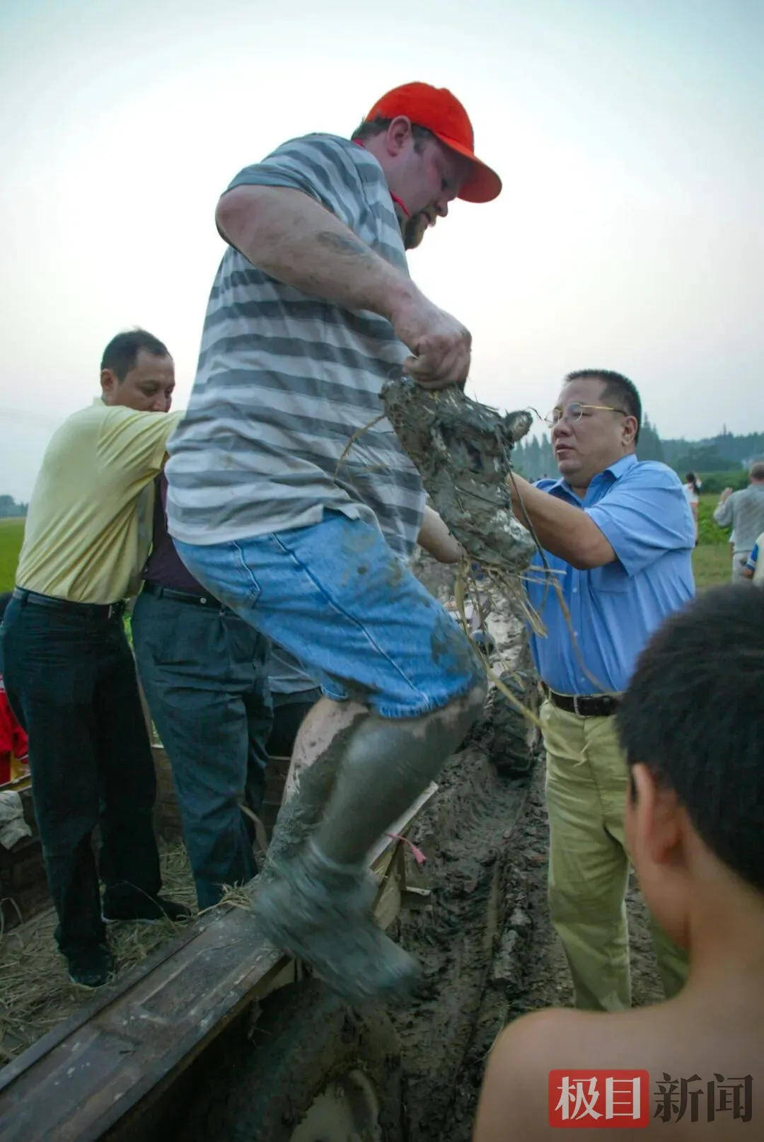 皇冠皇冠信用网会员注册_因为一架美国战机皇冠皇冠信用网会员注册，湖北这个村庄决定改名！