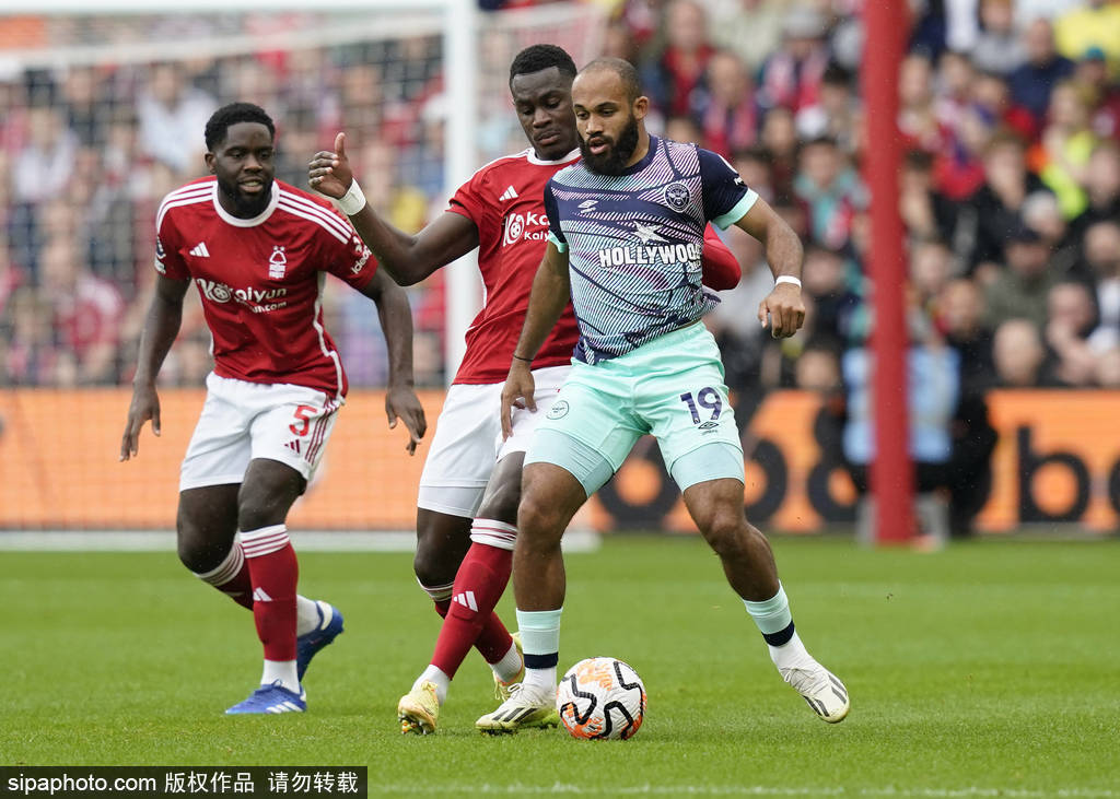 皇冠信用网APP下载_曼联转会窗口迎转机：无需卖人即可签新前锋皇冠信用网APP下载，谢斯科或成焦点