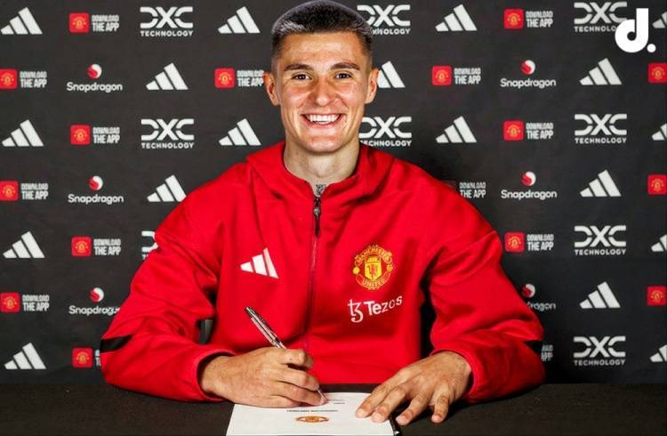 爱尔兰超级联赛_记者：塞斯科今日已经拍完曼联媒体宣传素材爱尔兰超级联赛，官宣即将发布