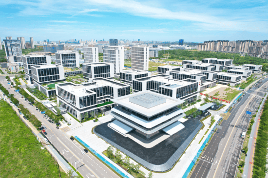 葡萄牙超级联赛_小米集团创始人雷军：年底实现武汉金山、小米研发中心万人规模葡萄牙超级联赛！与武汉大学、华中科技大学等13所高校共建“工程师训练营”