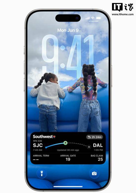 联赛杯(在美国和加拿大)_苹果 iOS 26 正式版推送：全新液态玻璃设计、AI 功能改进