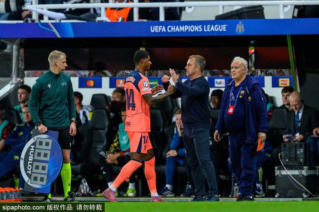 延边龙鼎 vs 上海嘉定汇龙_巴萨3比0大胜赫塔菲：费兰·托雷斯上演‘鲨鱼’级表演