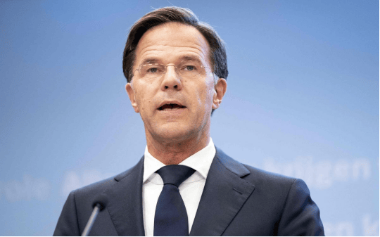 皇冠信用網代理如何申请_俄乌谈判有望了？北约32国开始行动皇冠信用網代理如何申请，俄罗斯内部矛盾爆发，普京“亲密盟友”突然辞职！