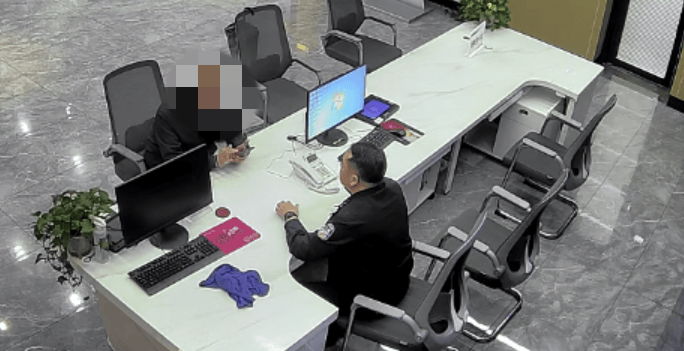 怎么弄皇冠信用
_浙江男子花30万买金条送孙子怎么弄皇冠信用
,所长、行长都上门了……