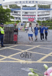 如何代理皇冠信用網
_突然！一大批“靓仔”“靓女”涌入深圳街头！有人疯狂应援如何代理皇冠信用網
，有人边笑边哭