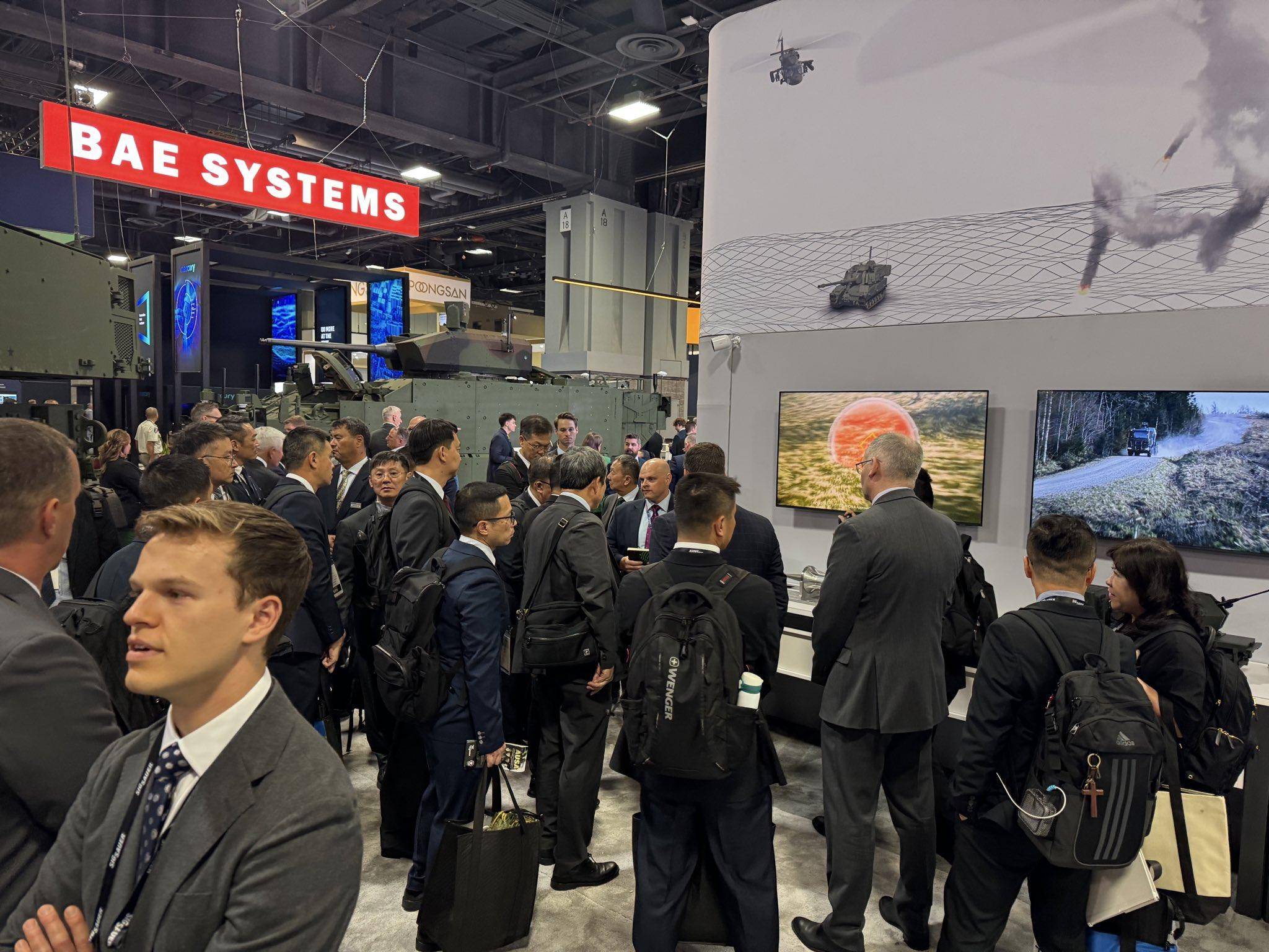 皇冠信用网怎么申请_乌军少将：别等到战场上再认清皇冠信用网怎么申请，93阅兵上中国装备到底有多强大！